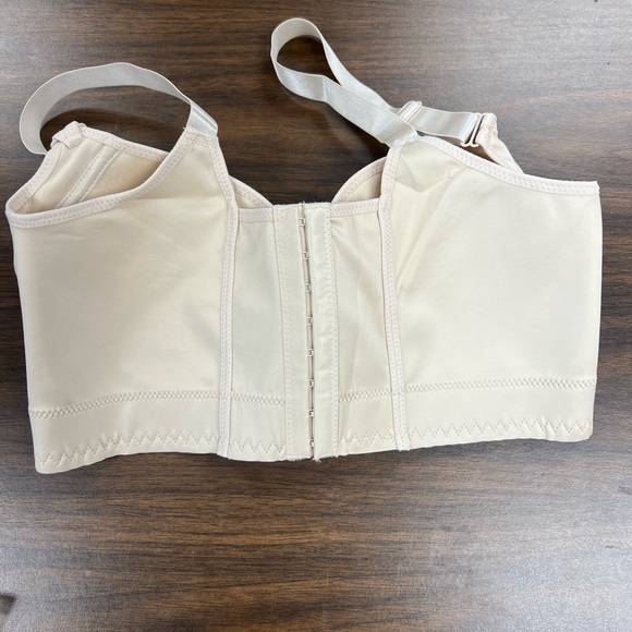 Women Seamless back smoothing Push Up Bra 3/4 Coverage Soft Padded Underwire. - Picture 2 of 3